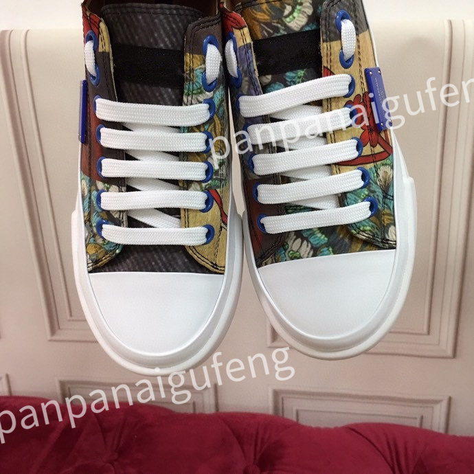 

2023 new top The latest casual shoes luxury ladies sneakers canvas men and women fashion shoes, 01