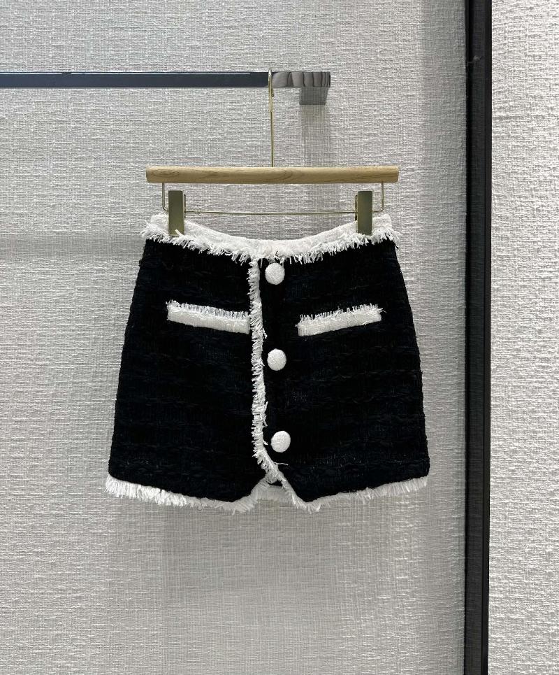 

Skirts Early Spring Product Black And White Edge Button Dress Custom Minimalism