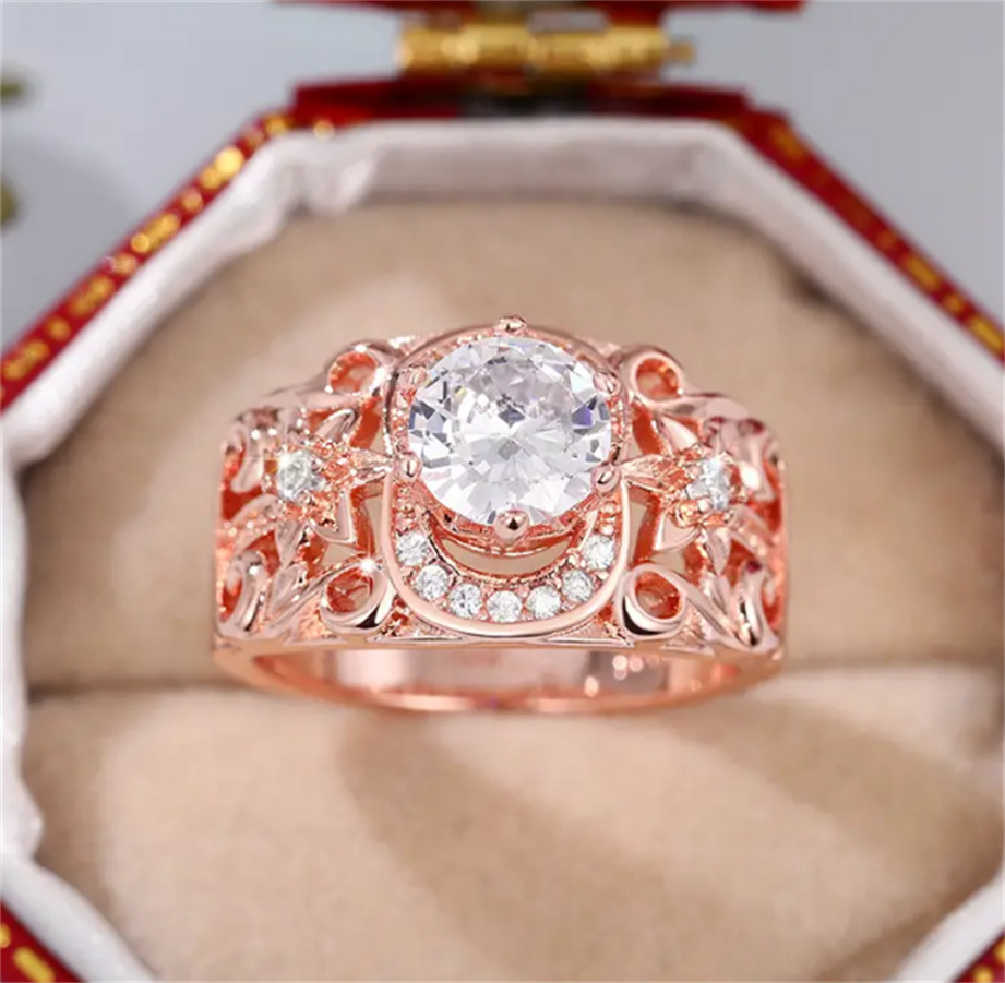 

Stunning Rose Gold Filled White Zircon Flower Pattern Jewelry - The Perfect Engagement Gift for Couples!