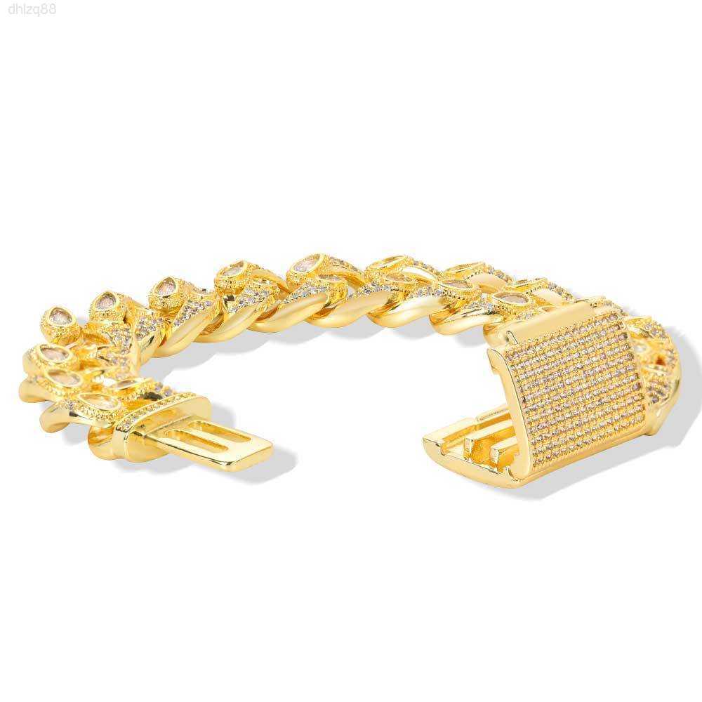 

Wholesale Moissanite 14k 18k Solid Gold Plated Stainless Steel Thick Cuban Curb Link Chain