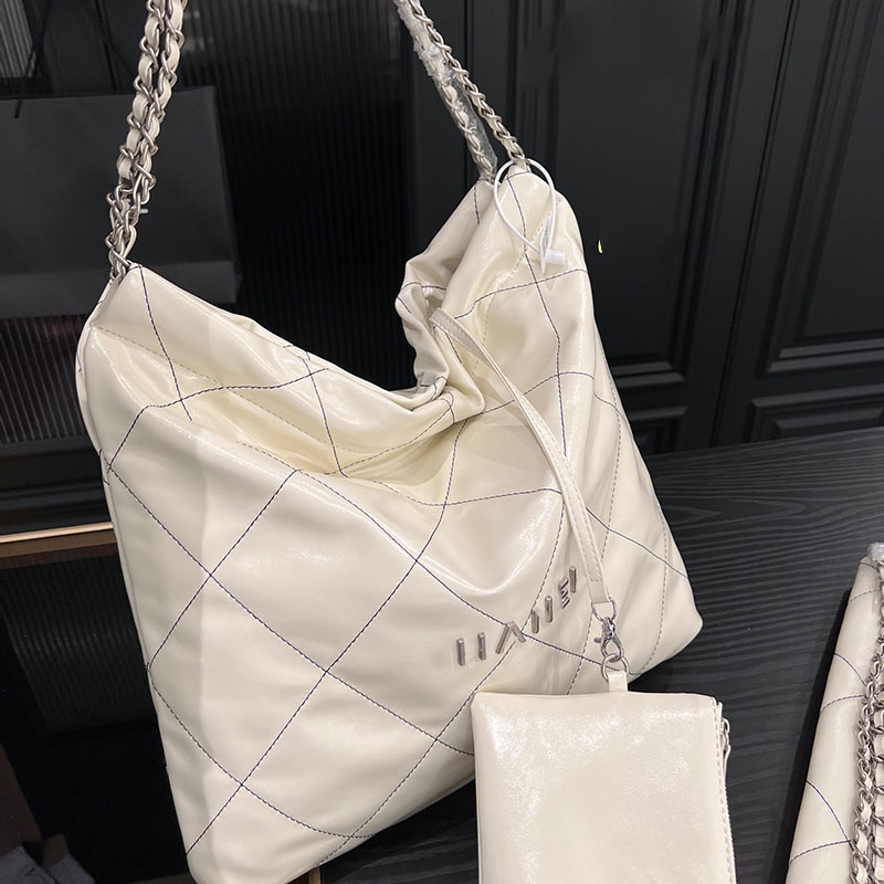 

Womens Classic Oil Wax Shopper Tote 22 Shopping Bags Black White Black-Gold White-Silver Metal Hardware Matelasse Chain Shoulder Handbags With Pouch 35CM/38CM, Box