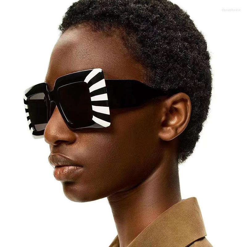 

Sunglasses Mosengkw 2023 Fashion Oversized Square Women Designer Punk Eyeglasses