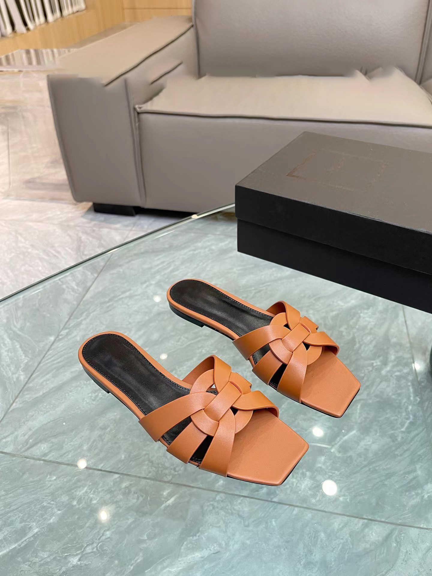 

2023 5A New Designer Women Sandal Platform Slipper Mule Sexy Summer Heightening Heel Height Thick Slippers Slides Flip Flops Womens Beach Outdoor Sandals