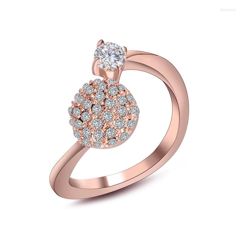 

Cluster Rings S7 Spot Wholesale Rose Gold Ball Fashion Diamond Ring Plated Lady's Titanium Steel SA429