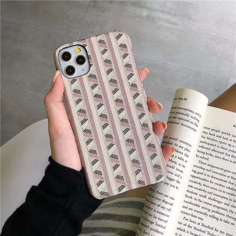 

goya Luxury Phone Cases With Pink Purple Designer Phonecase Golden Letters Case Leather Shockproof Cover Shell For IPhone 14 Pro Max 13P 12 11 X