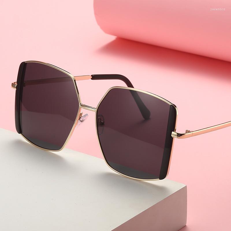 

Sunglasses 2023 Fashion Retro Large Frame Square Tide Net Red Female Face Shading Sun Street Shooting Glasses