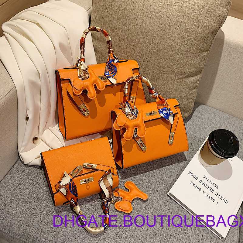 

Designer Hremm Kelyss Evening Bags for outlet bag texture fashion toothpick pattern hand one shoulder crossbar versatile small square large capac With Logo, Small green