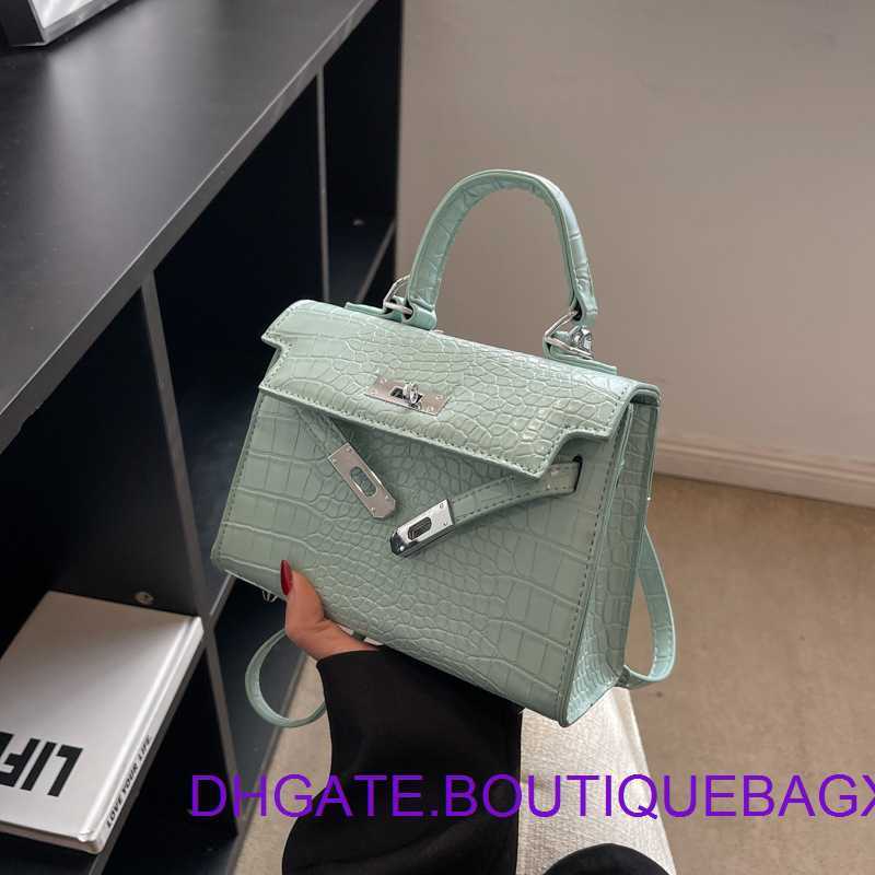 

Designer Hremm Kelys's Evening Bags for outlet Summer Handbag Women's 2023 New Fashion Small Square Korean Version Versatile Crocodile INS Crossbody Have real Logo, Pink