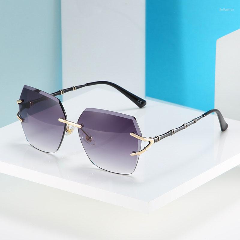 

Sunglasses Vintage Rimless Square Women Cutting Lens Sun Glasses For Men Outdoor Summer UV400 Shades Oculos Gafas 99806DF