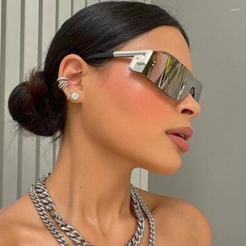 

Sunglasses Vintage Punk Rimless One Piece Women Men Fashion Brand Black Sun Glasses Female Outdoor Mirror Shades UV400