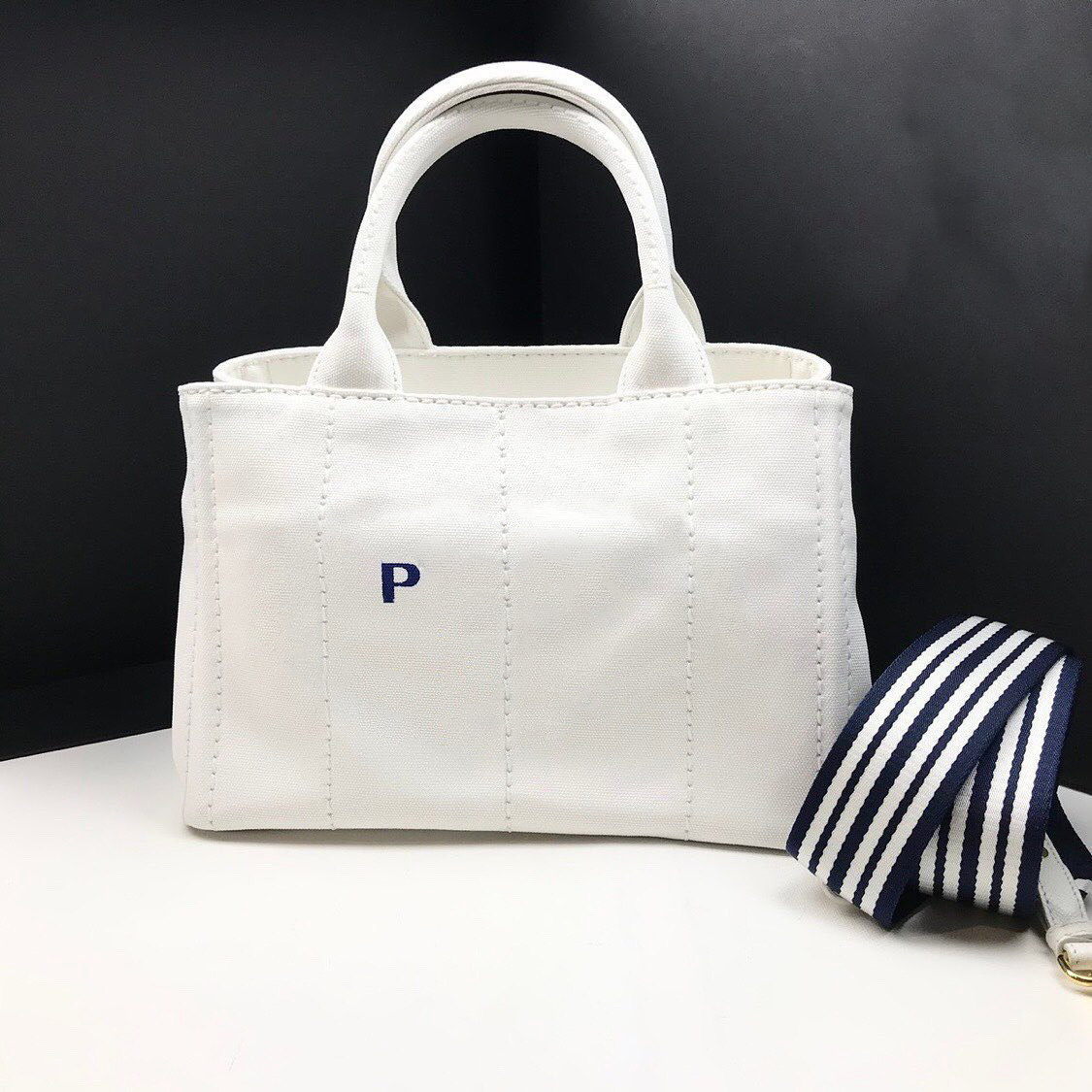 

woman mens Canvas nylon Hobo bag prad triangle Shape Designer luxury Big clutch travel bags tote weekend handbag Crossbody Plain Large capacity Shoulder Beach Bag, White