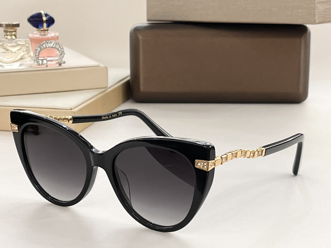 

Gold Black Cat Eye Sunglasses with Stones Women Fashion Summer Shades UV400 Eyewear Vintage Glasses Sun Shades with Box