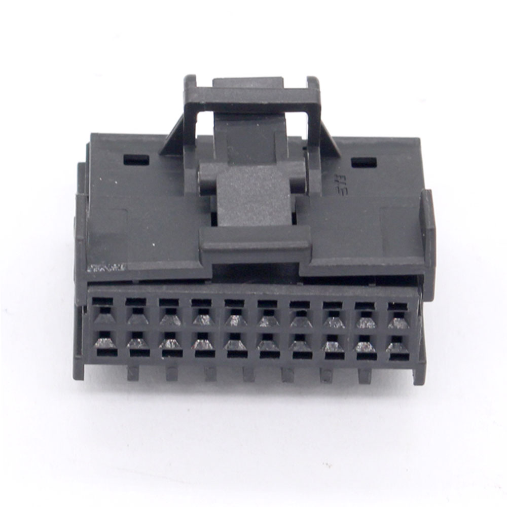 

174047-2 AMP Automotive Female Unsealed Wire-to-Board 20 Pin Plug Connector