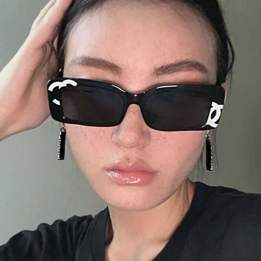 

Korean small frame hip-hop advanced 2023 new sunglasses ins printed concave shape