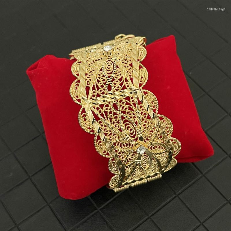 

Bangle Moroccan Bride Vintage Style Bracelet Hollow Out Flower Delicate Design Wedding Jewelry