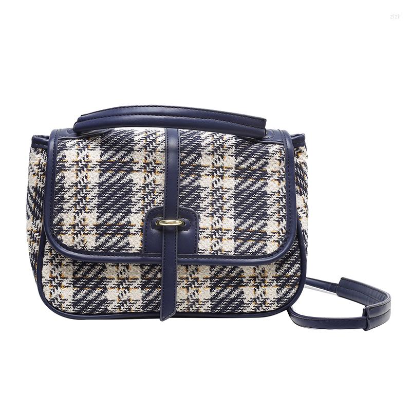 

Evening Bags PU Leather Small Capacity Tote Female Shoulder Crossbody Bag Classic Style Handbag Comfortable Wrist Strap, White