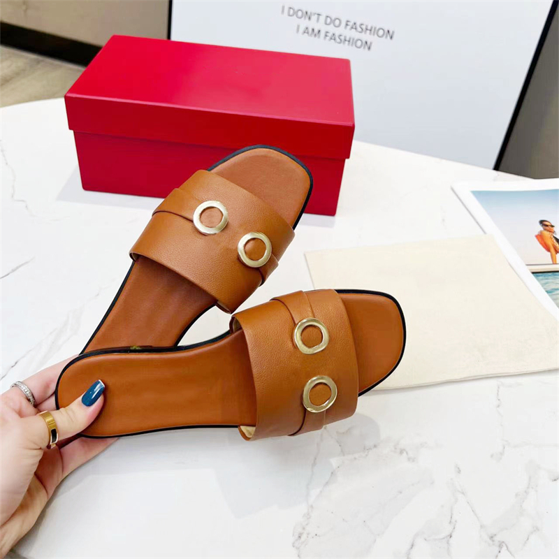 

Leather women's Flat Slippers summer fashion Designer Comfortable Flat Buckle Sandals Comfortable Hotel Soft tow box Large Size 35-43