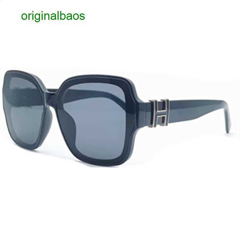 

Hemres Designer Sunglasses New Large Frame Trendy Sunglasses for Men and Women with Fashionable Legs 2023 BM1H