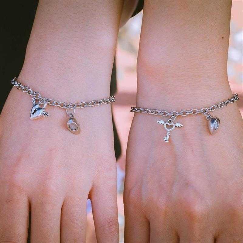 

Vintage Fashion Bracelet Stainless Steel Magnet Cold Wind Romantic Angel Lovers Key