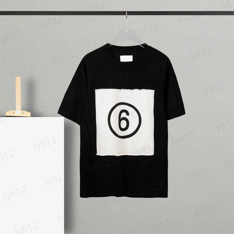 

Mens Black Designer T Shirts Summer Spring Classic Loose Fashion Number Sticker Pattern Printing Design Cotton Short Sleeve Pullover Male Clothes