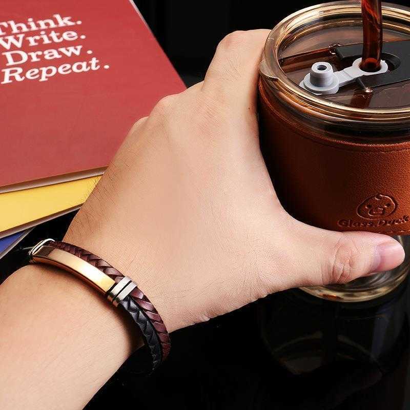 

Ornament Vintage Bracelets Leather Woven Hand Strap Simple All Match Glossy Lettering Stainless Steel Mens Bracelet