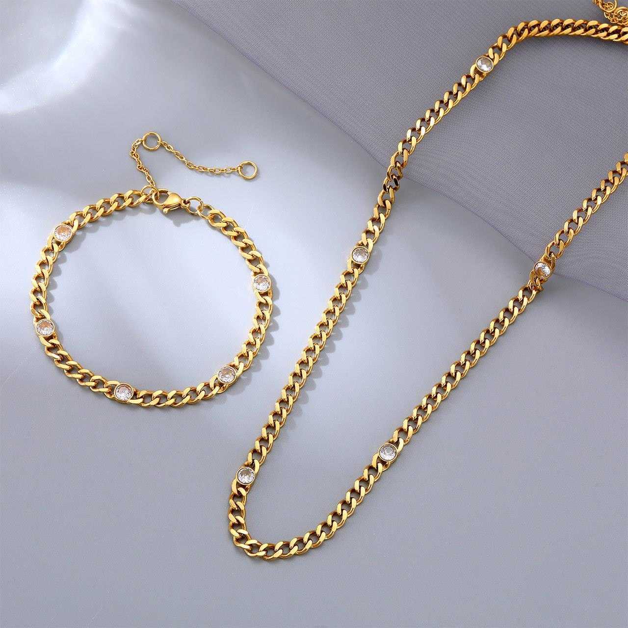 

Retro Exaggerated Link Necklace Womens Ins Style Niche Design Advanced Simple Fashion All Match Clavicle Chain Bracelet