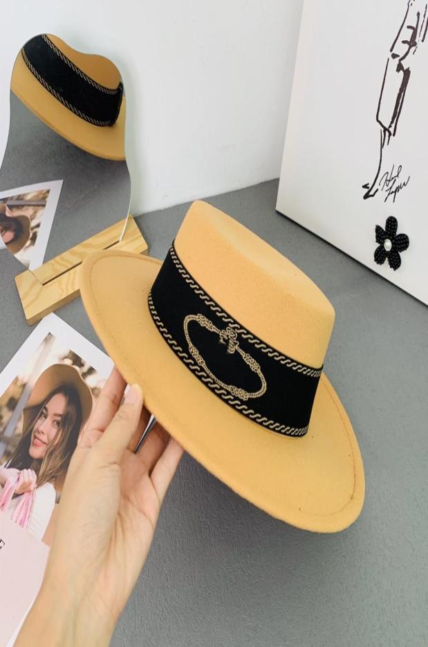 

Fashion brand alphabetic top hat women autumn and winter full matching wool flat top socialite concave style street s French He4290960, Red