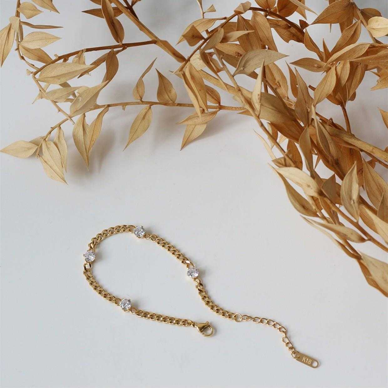 

Titanium Steel No Fading Twist Thick Chain Zircon Bracelet Cool Personality With Diamond Ornament