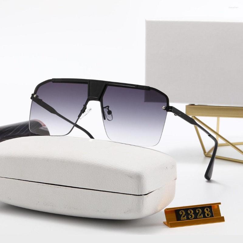 

Sunglasses Trend Large Frame Gradient Color Senior Designer Design