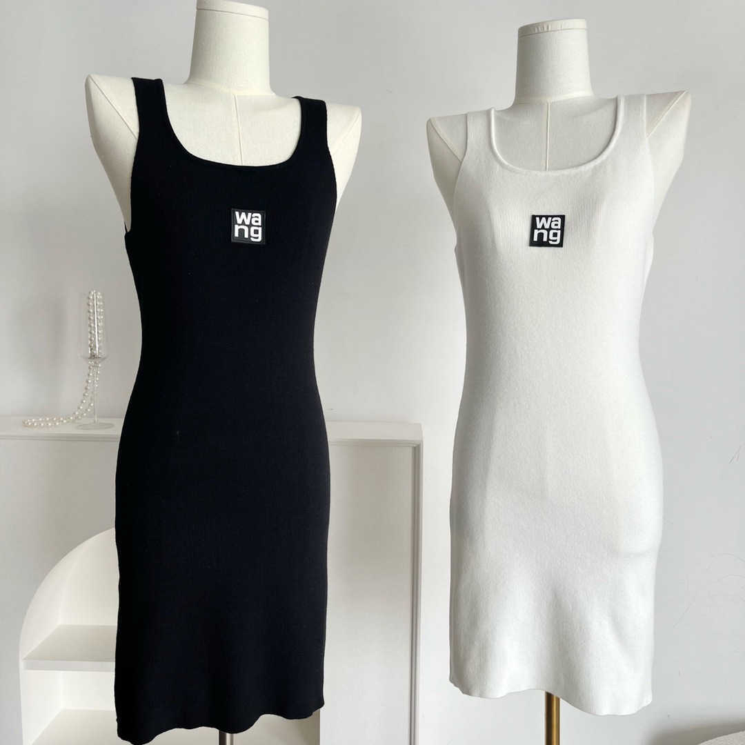 

Designer haute coutureU-neck slim-fitting buttock knit vest skirt women's European AW new style temperament sexy off-the-shoulder waist hanging neck dress, White