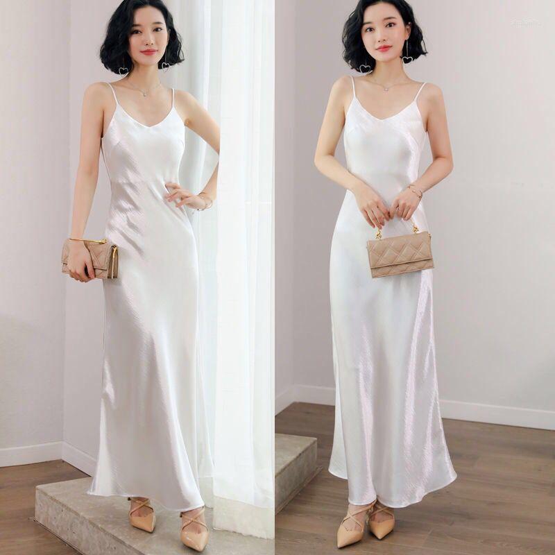 

Casual Dresses V-neck Long Silk Dress Female Summer Suspender Real Satin Ice Sexy With A Bottoming Shirt Party, Black