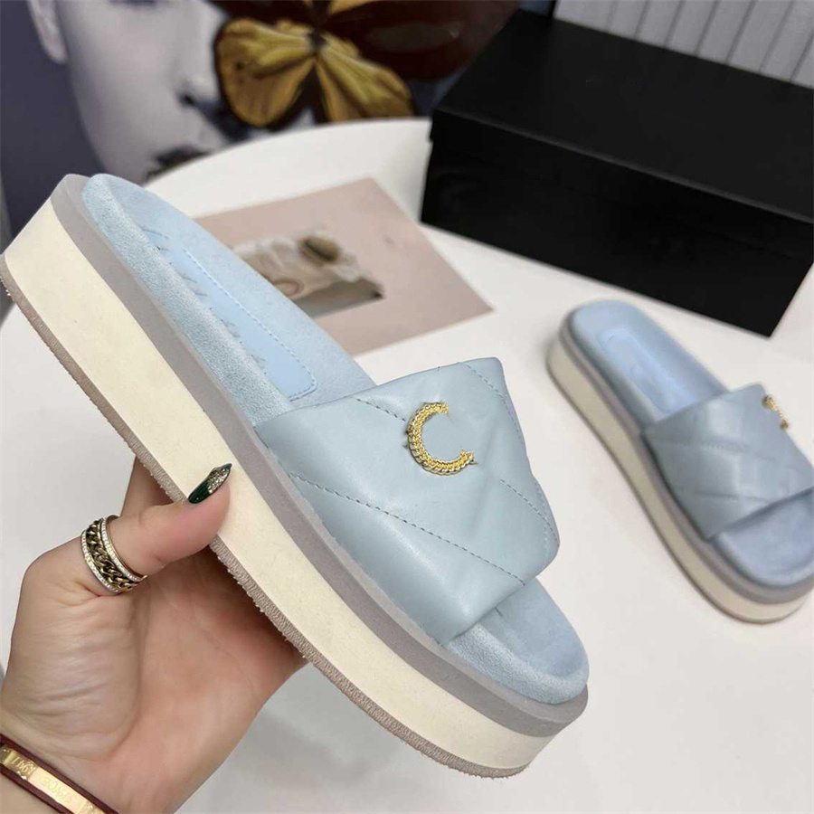 

Designer outdoor beach channel shoes summer CC women's slide classic sandals flip fashion casual slippers Z103