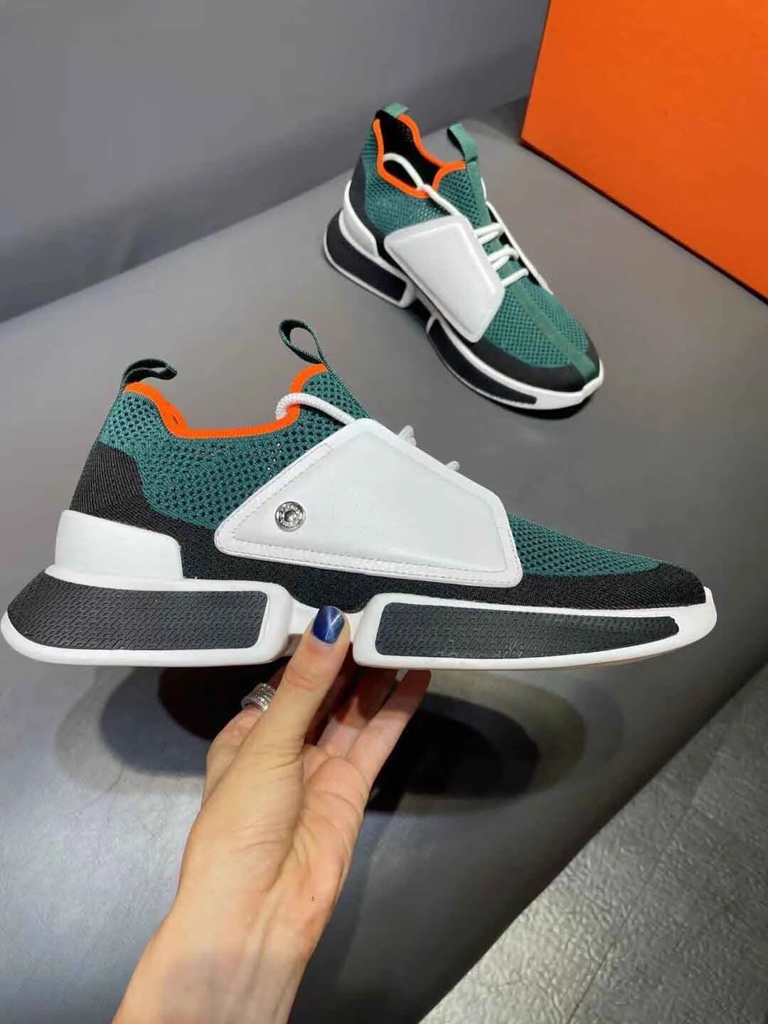 

Modern & Athletic Style Expert Sneaker Shoes For Men Knit Calfskin Leather Light Sole Sports Outdoor Man Treaded Rubber Comfort Casual Walking