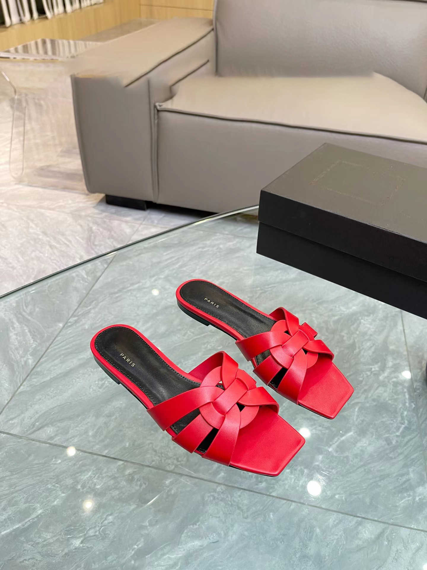 

2023 7A Womens Beach slippers famous Classic Flat heel Summer Designer Fashion flops leather lady brand Slides famale shoes Hotel Bath Ladies sexy Sandals