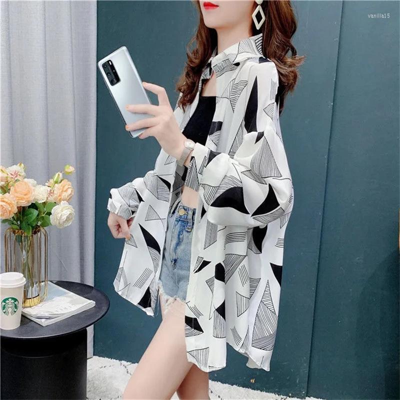 

Women's Blouses Sunscreen Shirt For Women 2023 Summer Vintage Printed Jacket Loose Fitting Medium Length Long Sleeved, Black