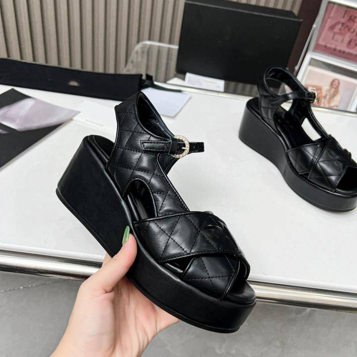 

Fashion Designer Sandals Leather High-heeled Slippers Women CCity Classic Flip-Flops Summer adsgfsa
