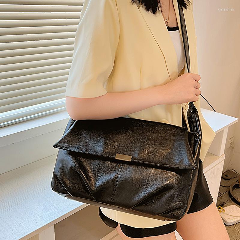 

Evening Bags Large Capacity Women Pu Leather Handbags Tote Casual Ladies Shoulder Travel Fashion Female Big Messenger Crossbody Bag, Beige