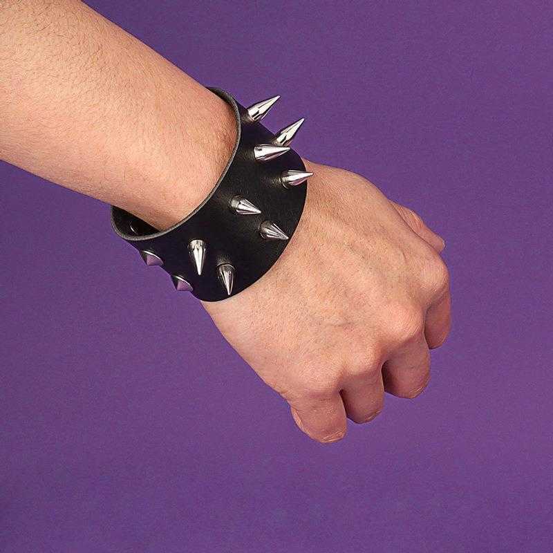 

Punk Non Mainstream Exaggerated Bracelets Tapered Spike Rivet Leather Bracelet