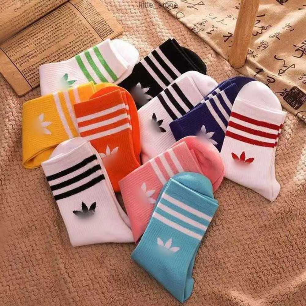 

Adi Clover Inns Colorful Socks Medium Sleeve Men's and Women's Pure Cotton Sports Candy Academy Style Couple Korean Edition Sweat Absorbingbtac, Beige