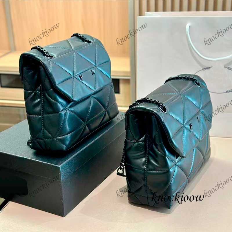 

designer shoulder bag designer bag Triangle lattice decorated leather bag baguette bag diamond lattice chain bag crossbody bag triangle metal logo wallet 230509, Black 24*19 cm