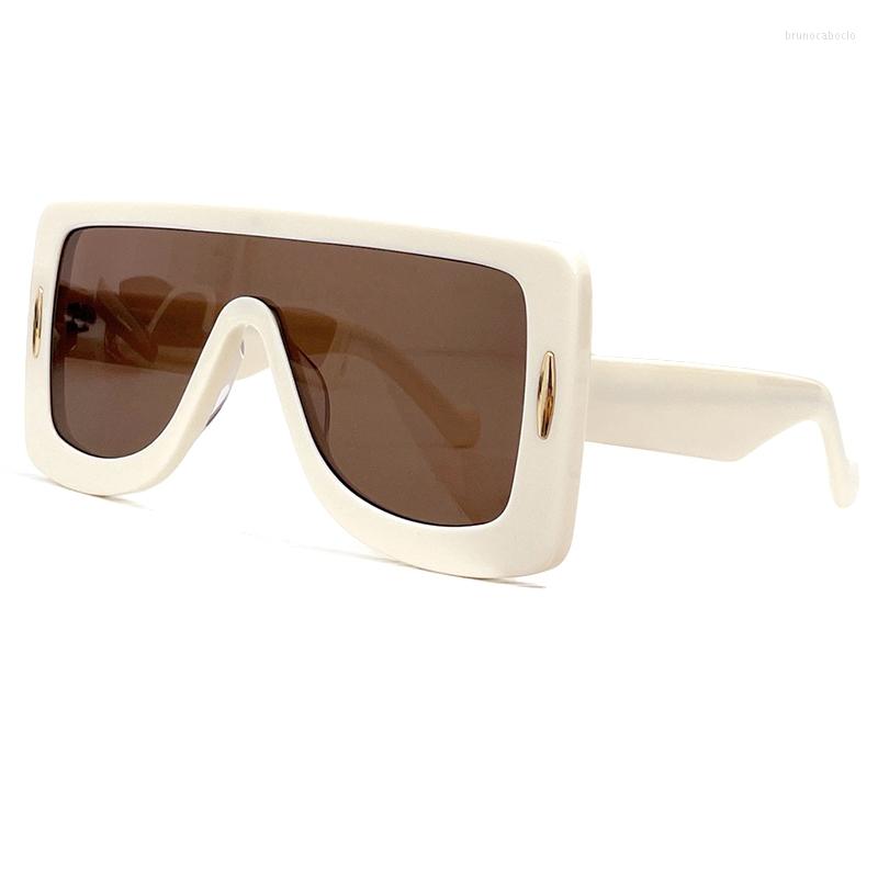 

Sunglasses Oversize Unisex One Pieces Gradient UV400 Protection Lens Shade Outdoor Driving Feminino