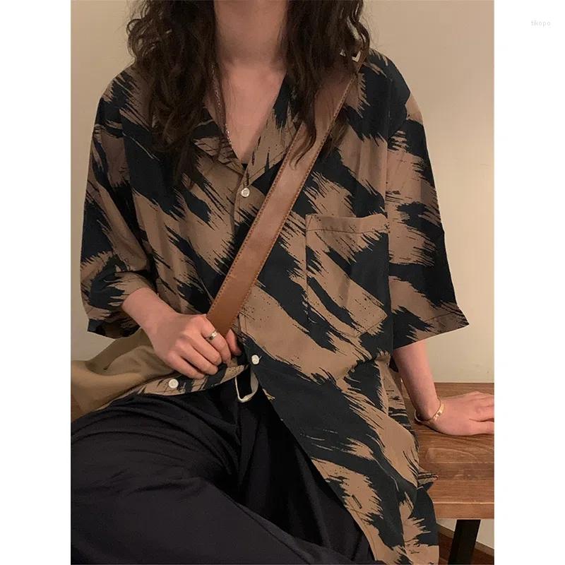 

Women' T Shirts Oversize Brown Print Short Sleeve Shirt Design Fashion Woman Blouse 2023 Summer Vintage, Auburn