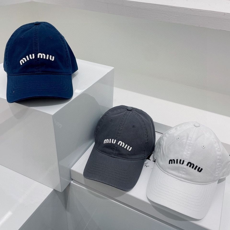 

New spring and summer outing miu letters baseball cap women show small face versatile hat Korean version cap women fashion