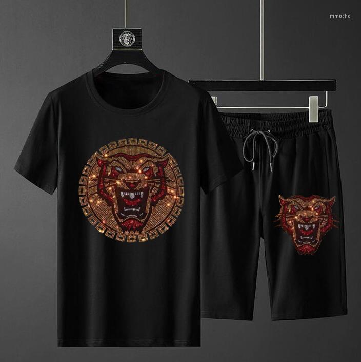 

Men' Tracksuits Streetwear -4XL Fashion Rhinestone Anime Heavy Industry Skulls Tracksuit Tshirt Men Short Sleeves Men' Suit, As picture shown