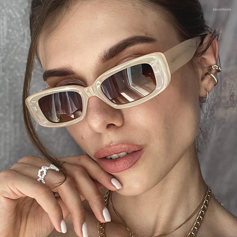 

Sunglasses Small Rectangle Women Men Retro Brand Designer Gradient Square Sun Glasses Brown Female Eyewear UV400 Oculos
