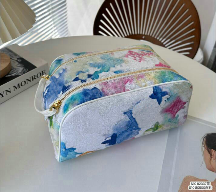 

Double zipper travelling toilet bag designer luxury women wash large capacity cosmetic shower bags toiletry Pouch makeup bags Purse Crossbody Bag, White/blue