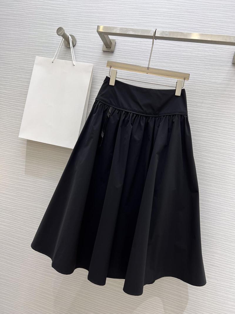 

Skirts Waist Closed Pleated Half Skirt Showing Thin Matching Long Legs, Black
