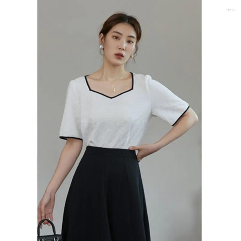 

Women's T Shirts Fancywork Texture Short Sleeve T-Shirt Beautiful Design Hook Flower Hollow Chic Woman Blouse Elegant Loose Casual Summer, White