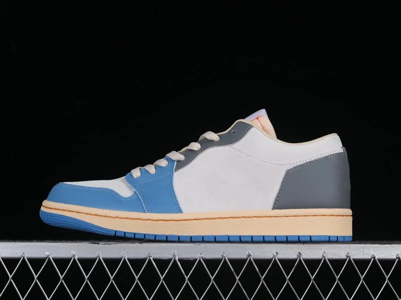 

2023 Special Edition Jumpman 1 Low UNC Grey Vintage Basketball Designer Shoes White University Blue Grey Sail Fashion UNC Sport Zapatos Sneakers Good Quality