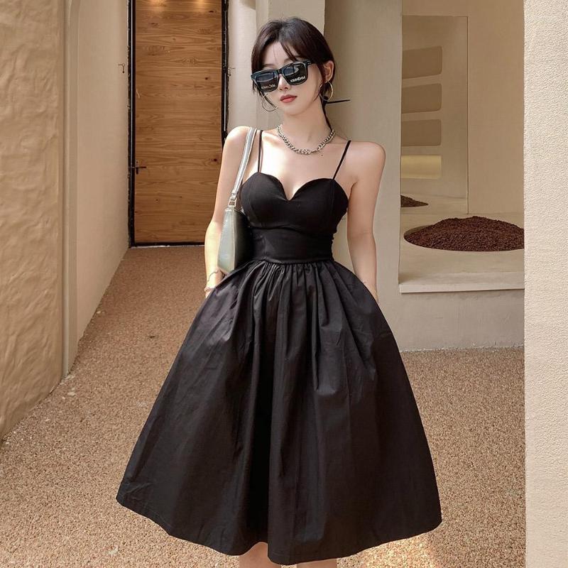 

Casual Dresses Women Sleeveless Dress 2023 Summer French Vintage A-line Party Vestidos Sexy Backless Black Slip For Travel